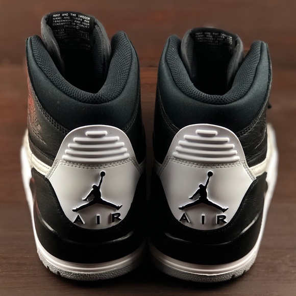 NEW Nike Air Jordan Legacy 312 - Picture 4 of 8